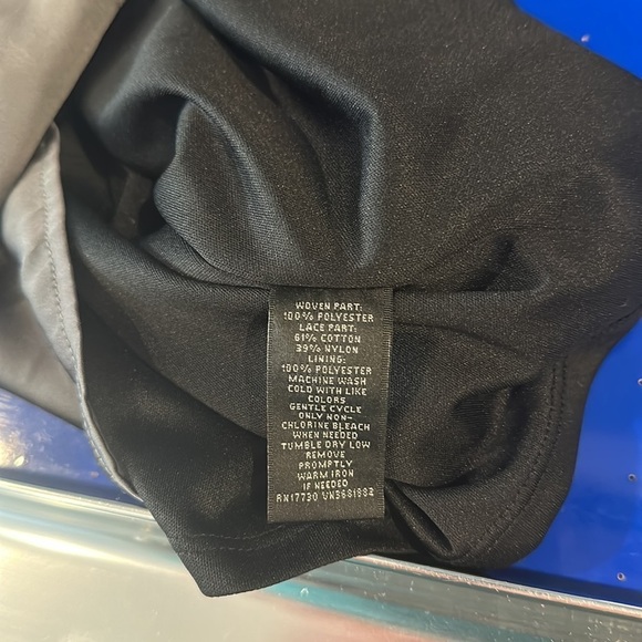 Formal dress size 6 women’s - Picture 9 of 10